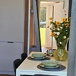 Holiday home Mazury Resort-nowoczesna Stodola 10 M Od Jeziora,prywatna Plaza, Wifi *