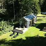 Holiday home Mazury Resort-nowoczesna Stodola 10 M Od Jeziora,prywatna Plaza, Wifi *