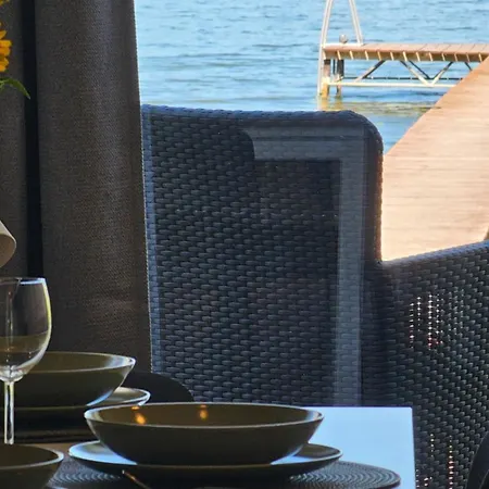 Mazury Resort-nowoczesna Stodola 10 M Od Jeziora 度假居 Makosieje