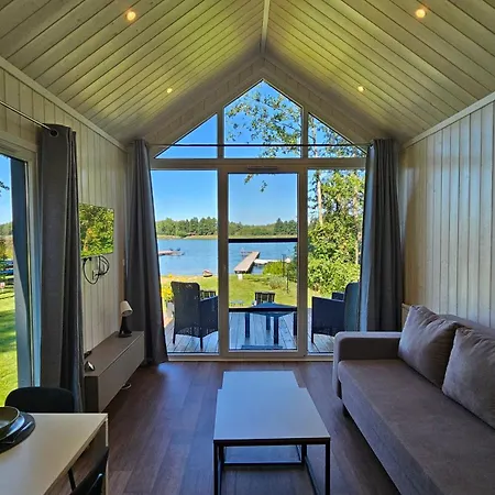 Mazury Resort-nowoczesna Stodola 10 M Od Jeziora 度假居
